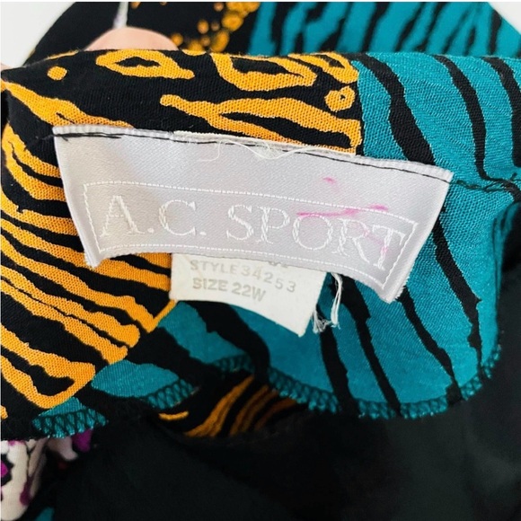 VINTAGE Vibrant Abstract Blouse -XL - Picture 8 of 16